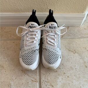 Nike Air Max 270